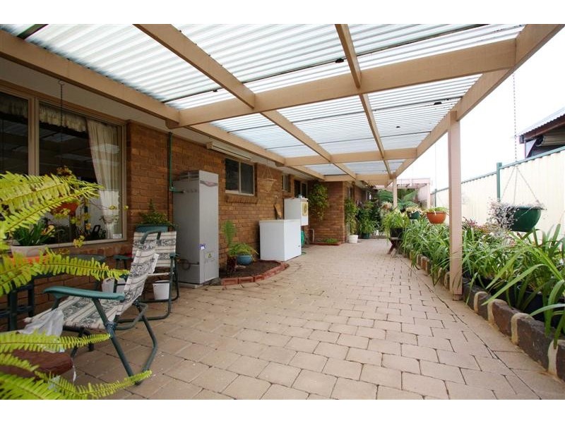 7 Mungana Court, Taylors Lakes VIC 3038