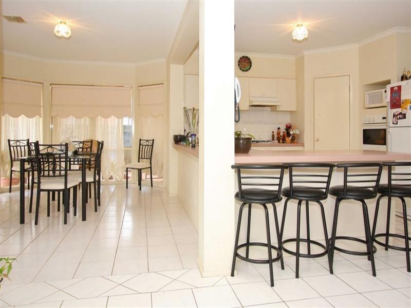 45 Panorama Drive, Hillside VIC 3037