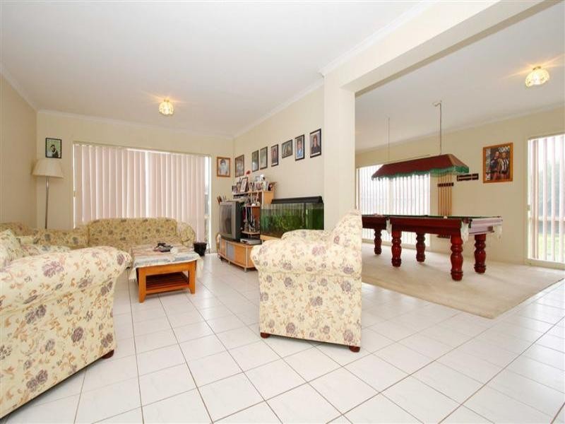 45 Panorama Drive, Hillside VIC 3037