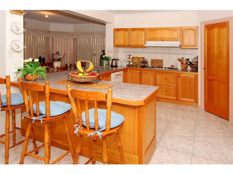 25 Botanic Drive, Hillside VIC 3037