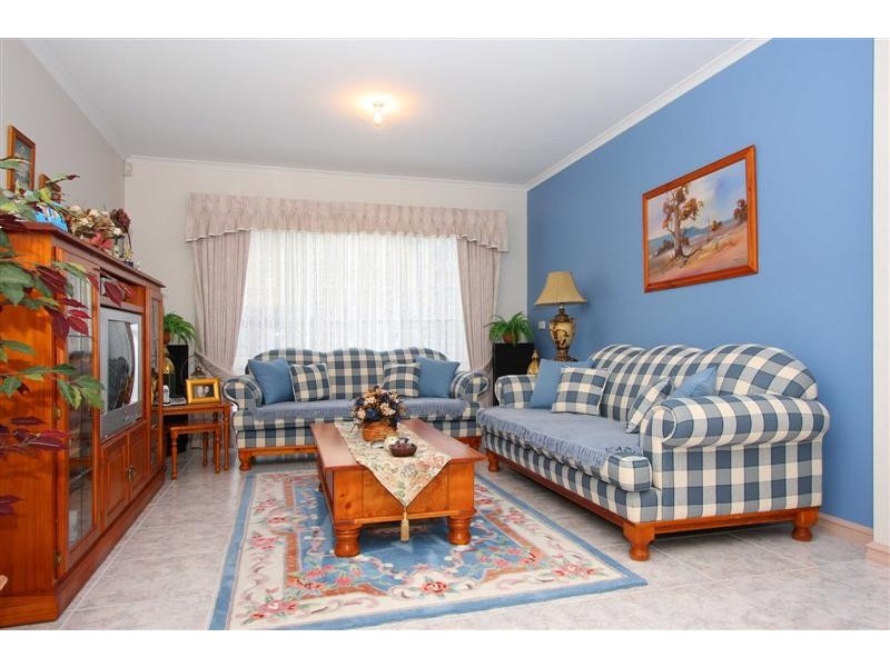 25 Botanic Drive, Hillside VIC 3037