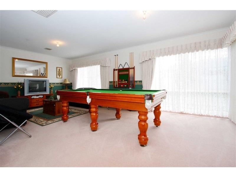 25 Botanic Drive, Hillside VIC 3037