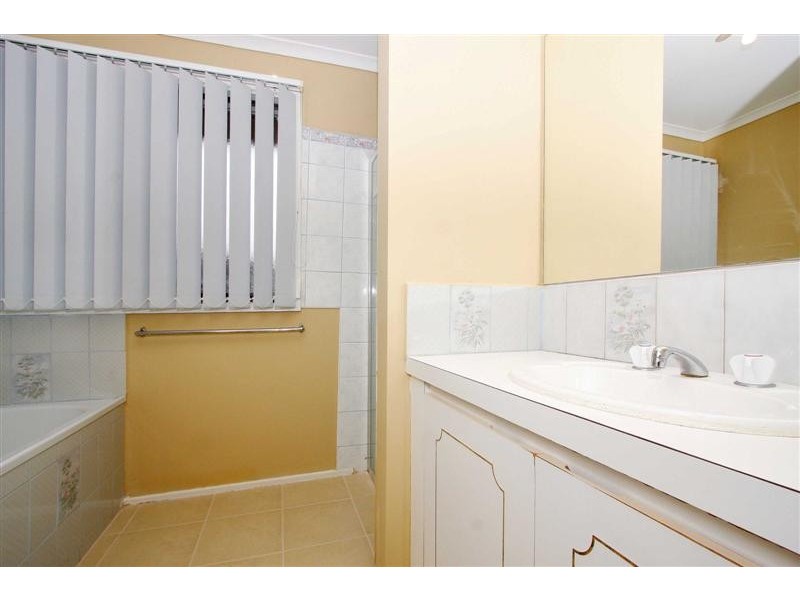 628 Main Rd West, St Albans VIC 3021