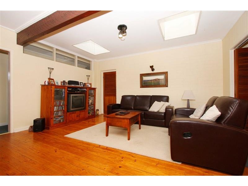 35 Heather Avenue, Keilor East VIC 3033