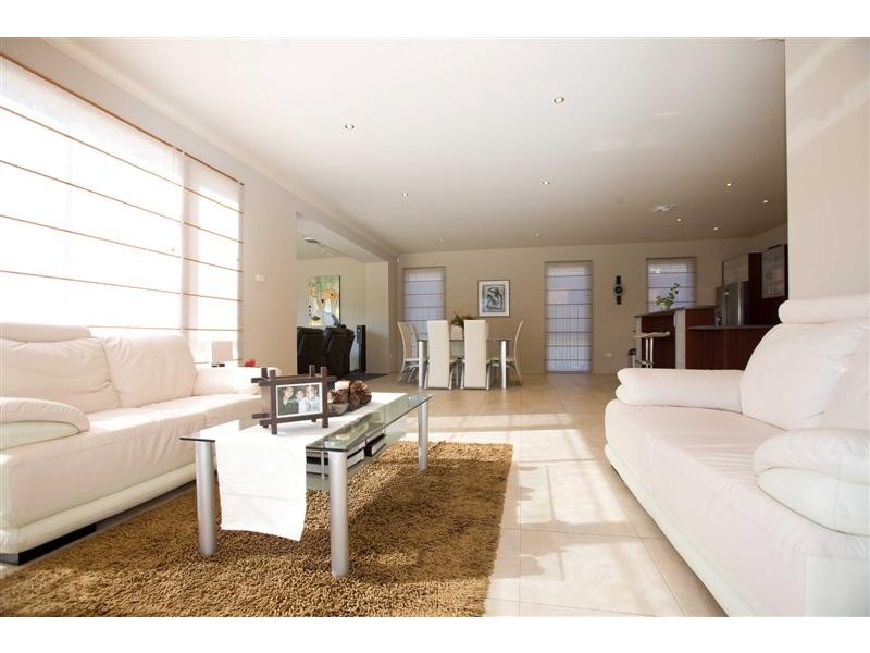 4 Windsor BoulevaRoad, Derrimut VIC 3030