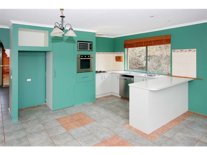 18 Farmhouse Court, Sydenham VIC 3037