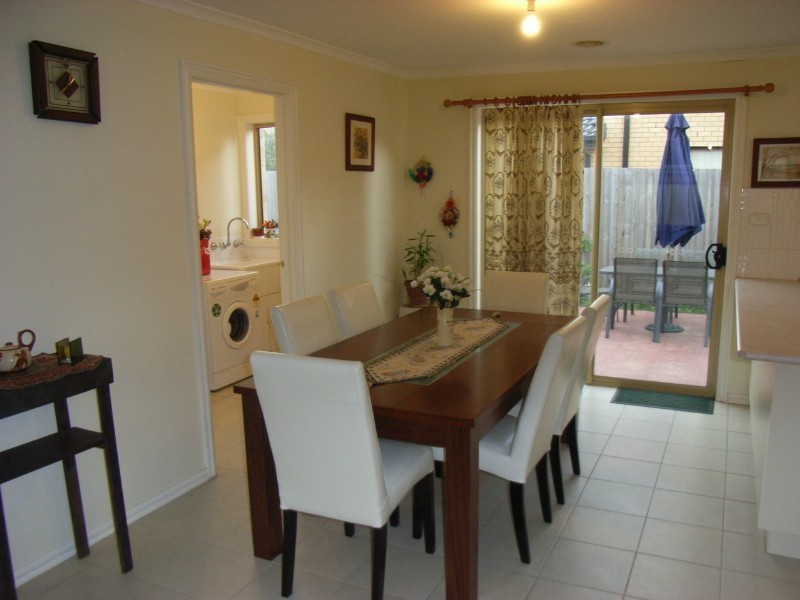 12 Tiffany Place, Sydenham VIC 3037