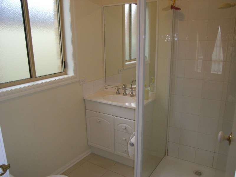 12 Tiffany Place, Sydenham VIC 3037