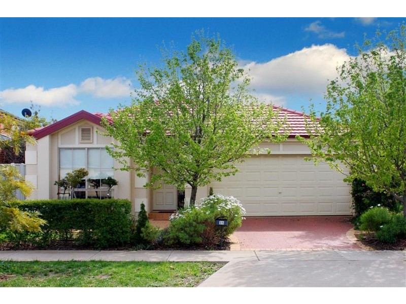 35 Blakeville Drive, Caroline Springs VIC 3023