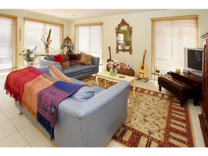 35 Blakeville Drive, Caroline Springs VIC 3023