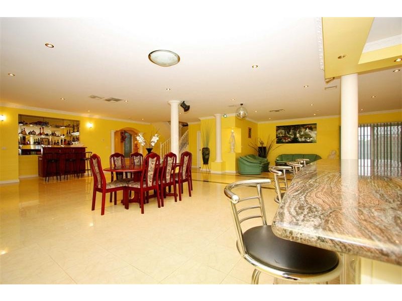 180 Station Road, Cairnlea VIC 3023