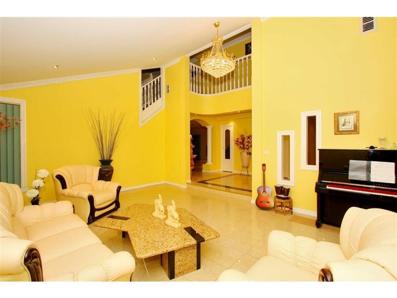 180 Station Road, Cairnlea VIC 3023