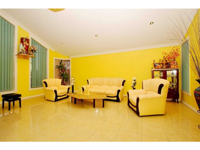 180 Station Road, Cairnlea VIC 3023