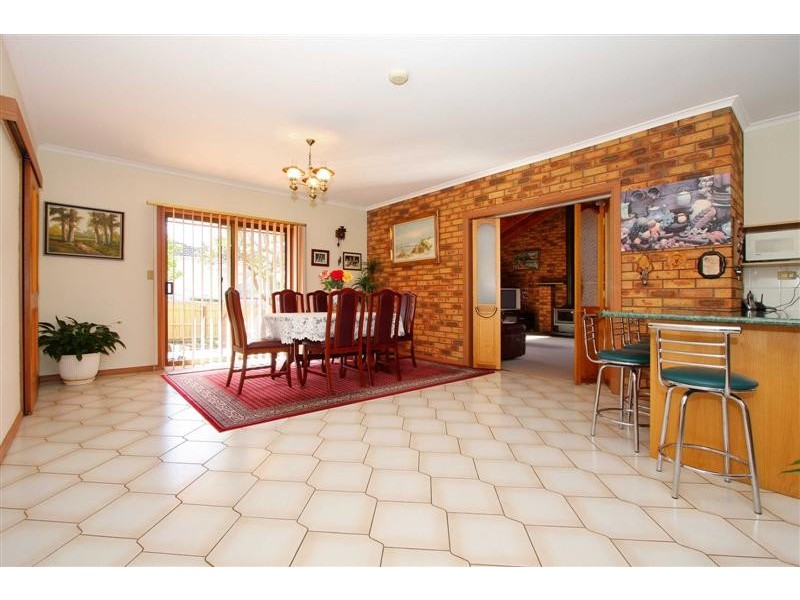 7 Kerang Court, Taylors Lakes VIC 3038