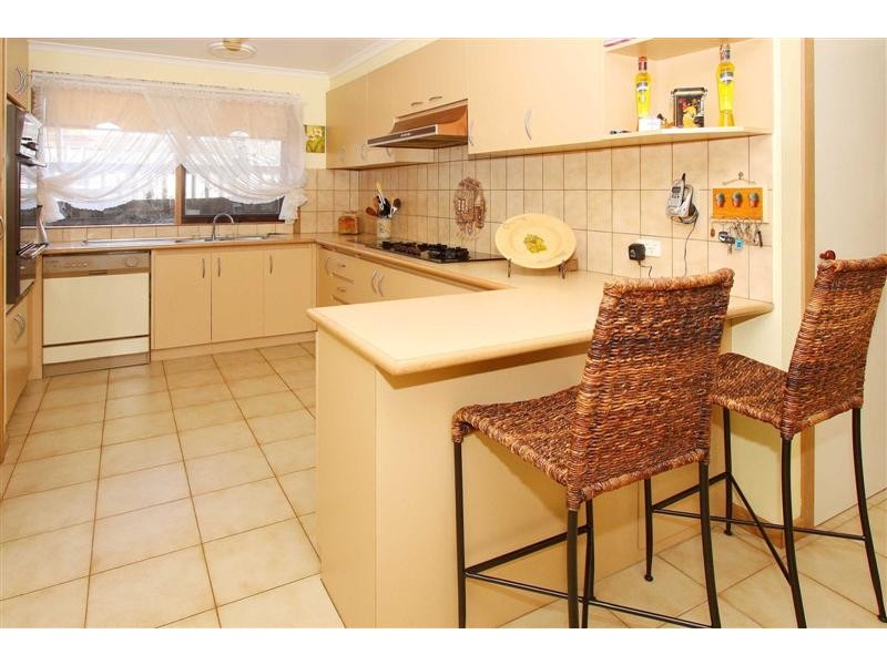 3 Numinbah Court, Taylors Lakes VIC 3038