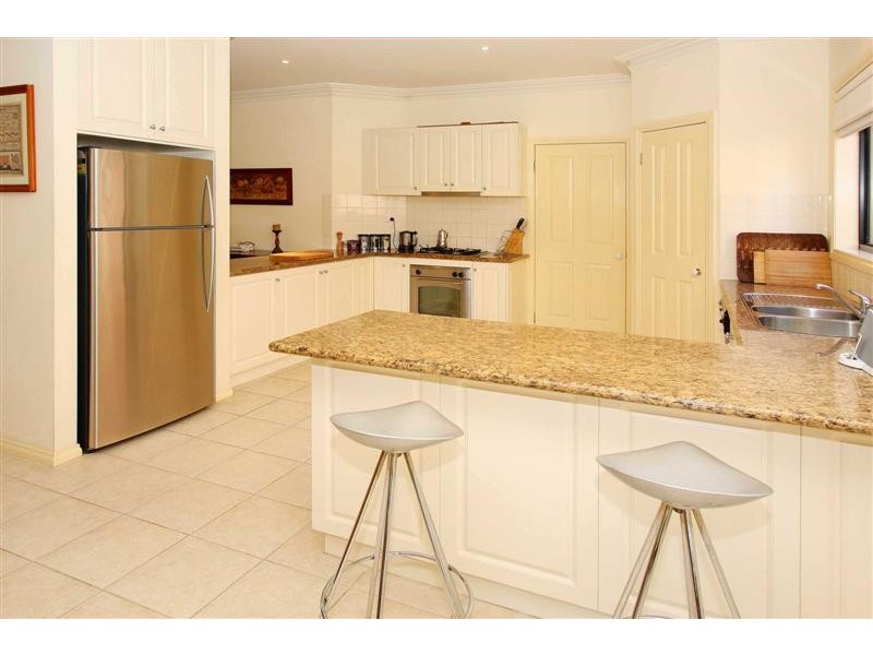 6 Forrest Place, Taylors Lakes VIC 3038