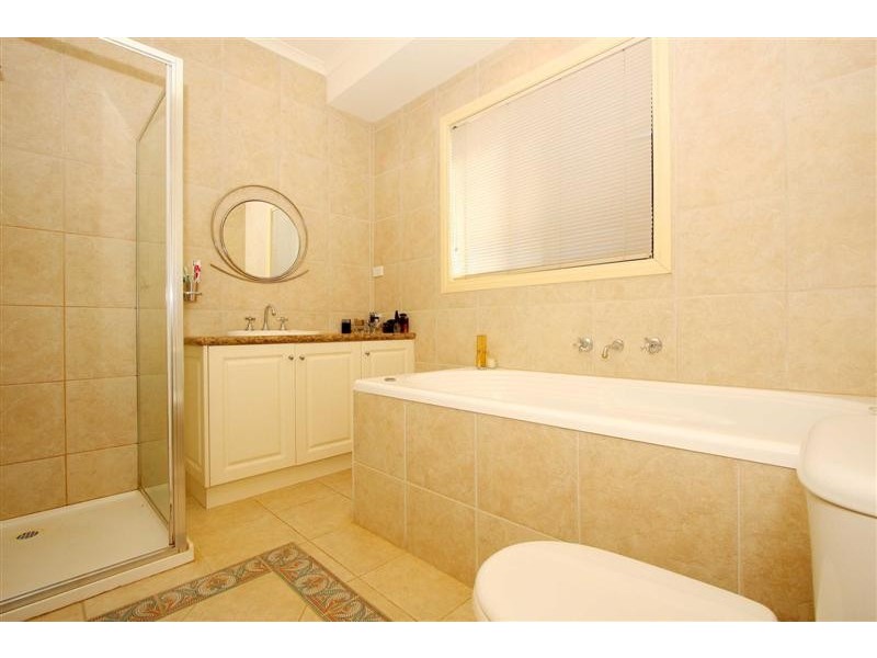 6 Forrest Place, Taylors Lakes VIC 3038