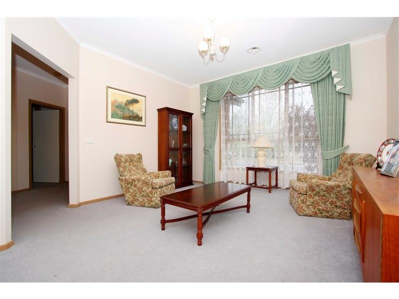 28 Bellevue Boulevard, Hillside VIC 3037