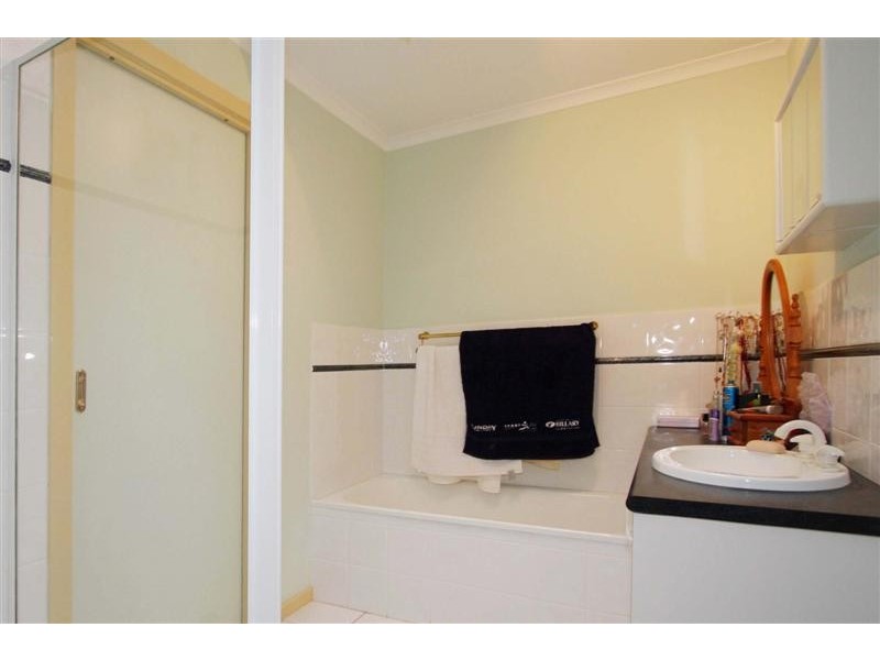 4 Village Avenue, Taylors Lakes VIC 3038