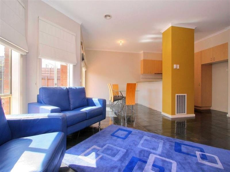 17 The Glades, Taylors Hill VIC 3037