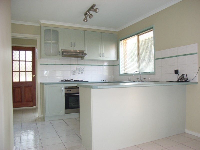 8 Correa Close, Delahey VIC 3037