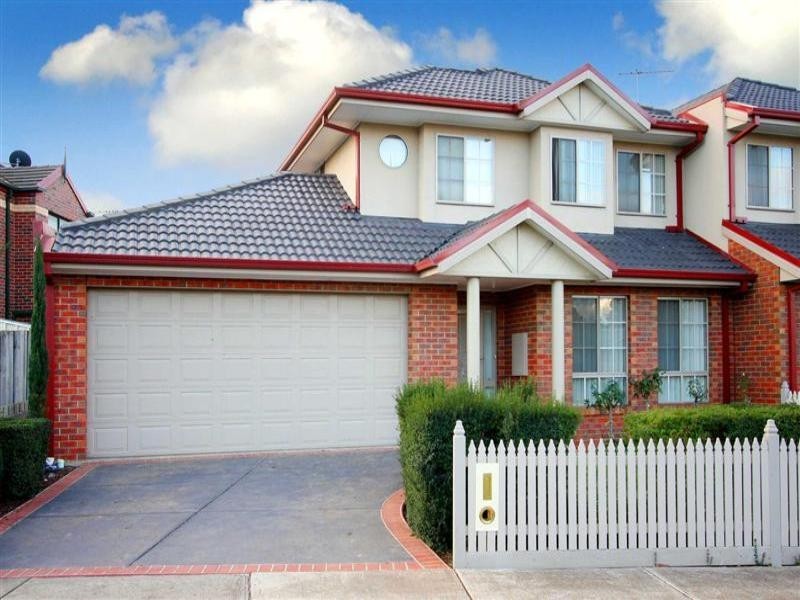 4 Santa Monica Drive, Taylors Lakes VIC 3038