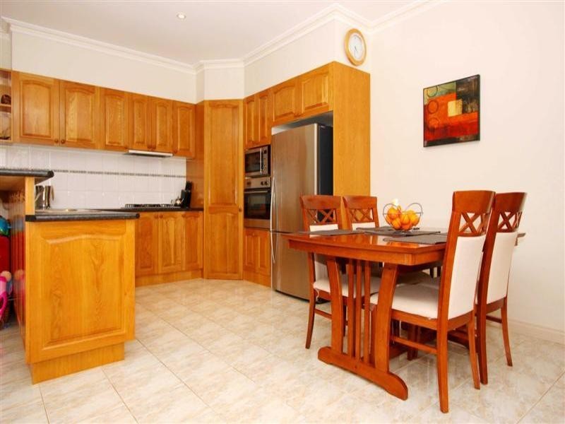 4 Santa Monica Drive, Taylors Lakes VIC 3038