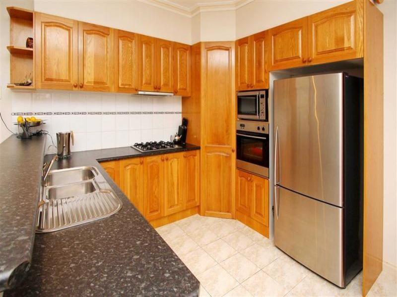 4 Santa Monica Drive, Taylors Lakes VIC 3038