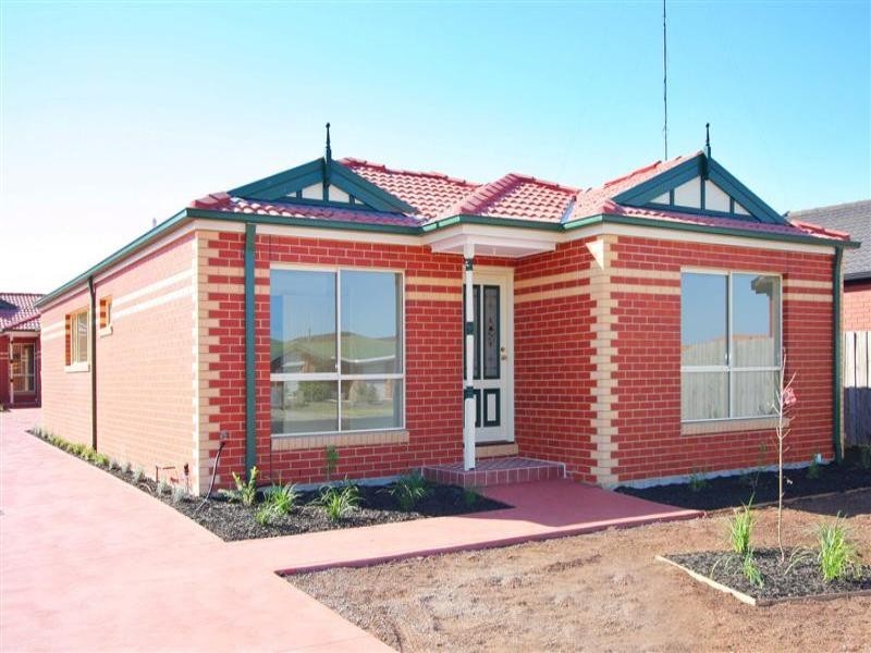 13 Mordaunt Court, Hillside VIC 3037