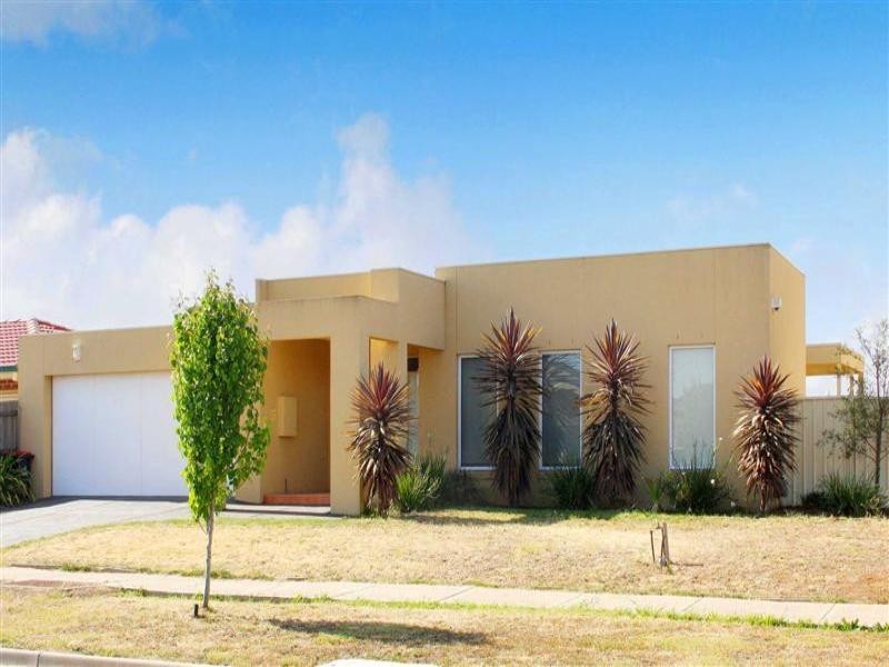 28 Langmore Drive, Hillside VIC 3037