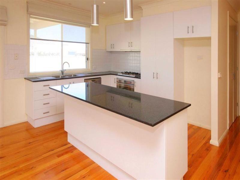 28 Langmore Drive, Hillside VIC 3037