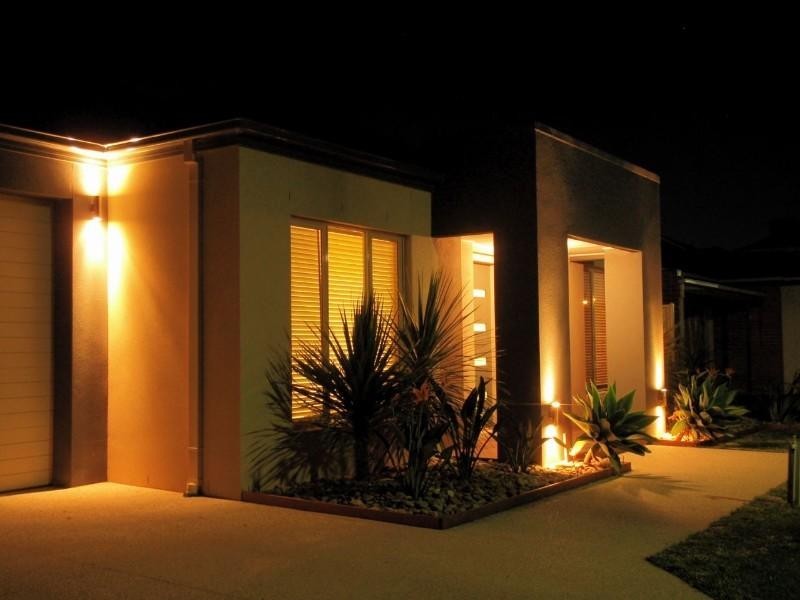 14 Deepdene Street, Caroline Springs VIC 3023