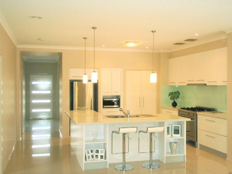 14 Deepdene Street, Caroline Springs VIC 3023