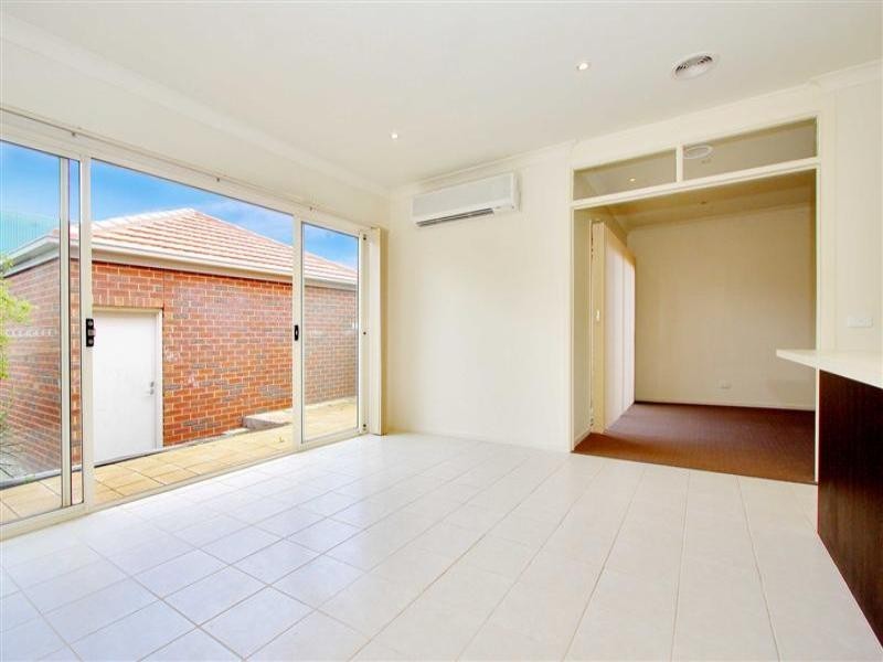 19a Wentworth Drive, Taylors Lakes VIC 3038