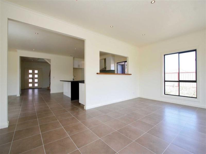 5 MacDonald Place, Taylors Hill VIC 3037