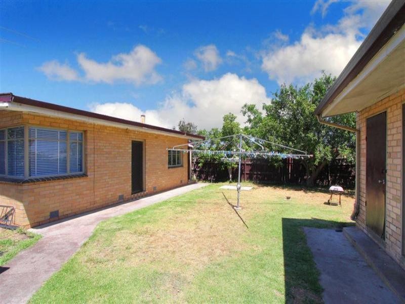 1 Kodre Street, St Albans VIC 3021