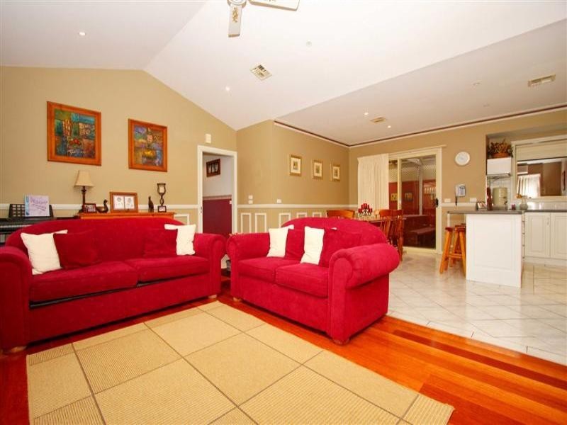 60 Botanic Drive, Hillside VIC 3037