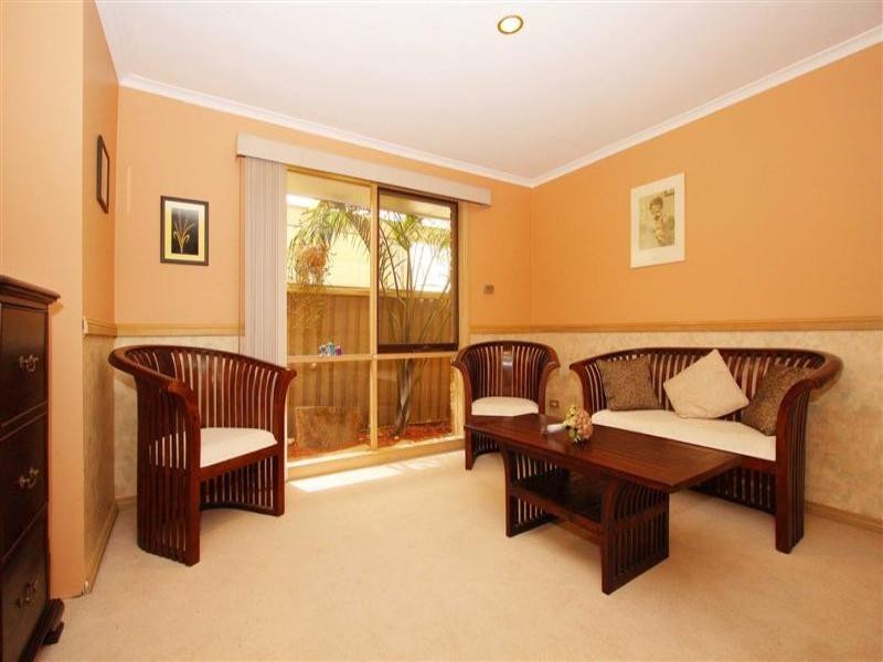 7 Cliffer Place, Taylors Lakes VIC 3038