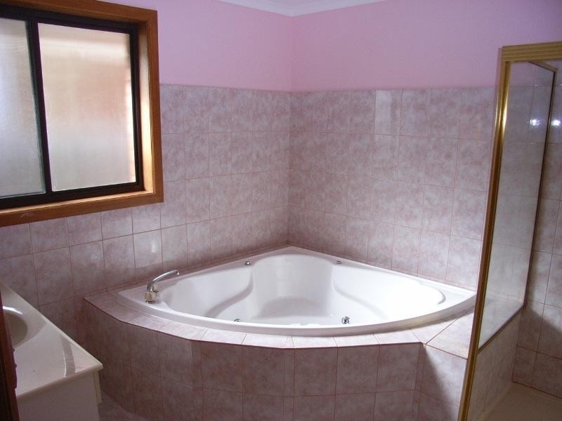 16 El Golea Mews, Keilor Downs VIC 3038