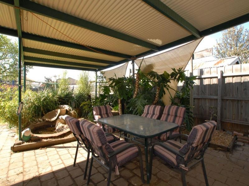 10 Lurg Avenue, Sunshine North VIC 3020