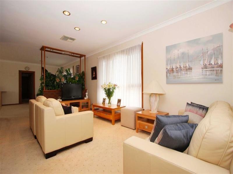 12 Wairou Street, Taylors Lakes VIC 3038