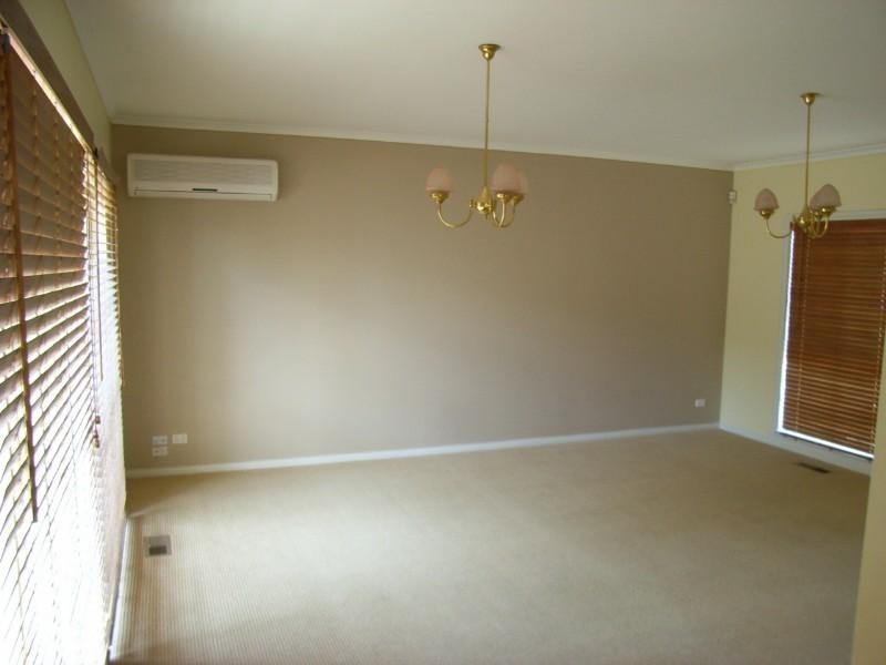 2/19 Borrell Street, Keilor VIC 3036