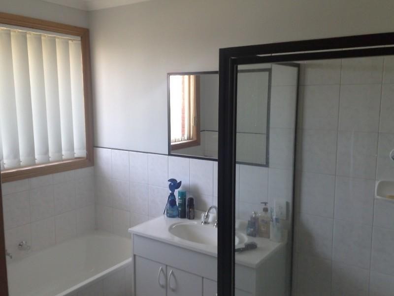 2 Currie Avenue, Delahey VIC 3037