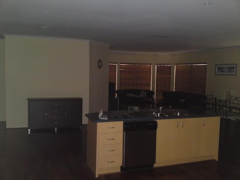 30 Cressida Crescent, Sydenham VIC 3037