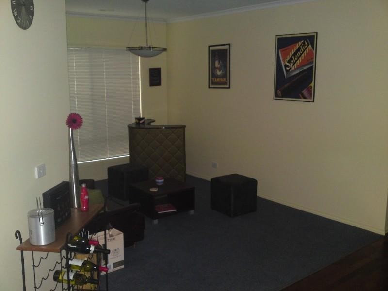 30 Cressida Crescent, Sydenham VIC 3037