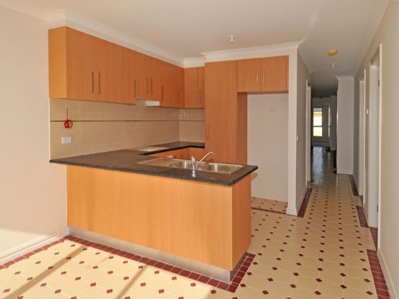 4 Marylou Court, Delahey VIC 3037