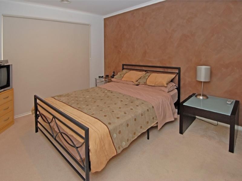 42 Mathisen Terrace, Hillside VIC 3037