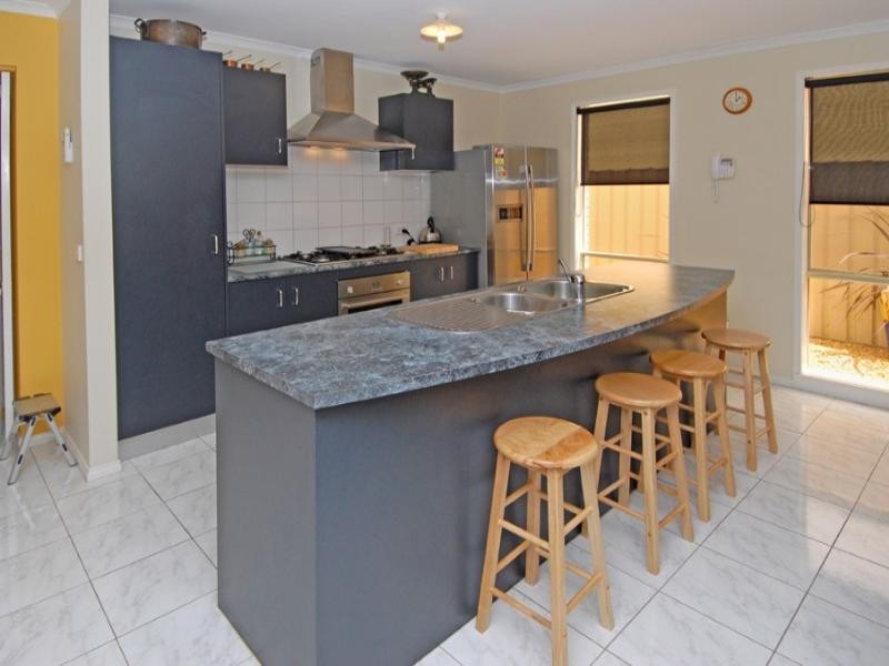 32 Barwon Street, Taylors Hill VIC 3037