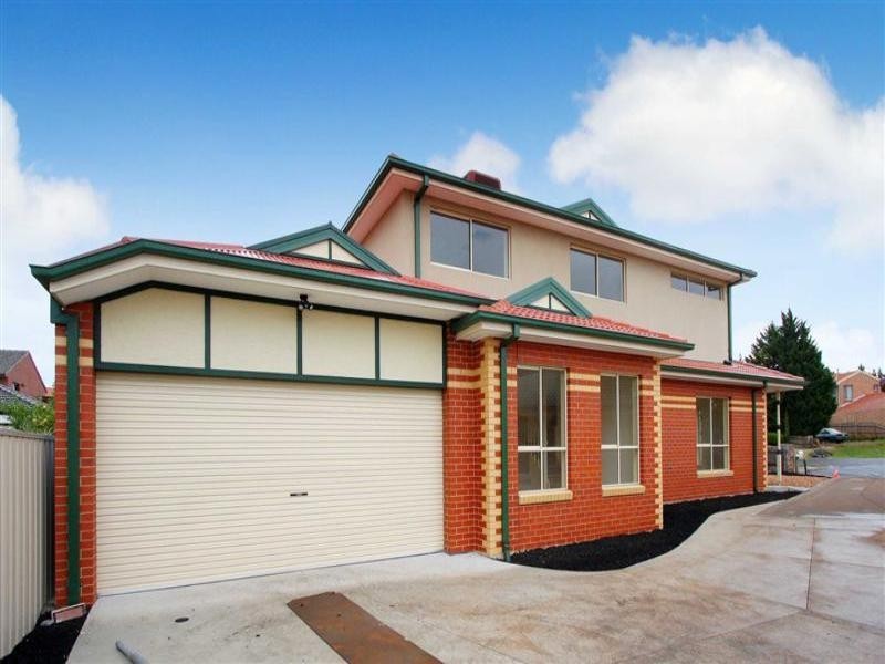 2/10 Tarrant Court, Keilor Downs VIC 3038