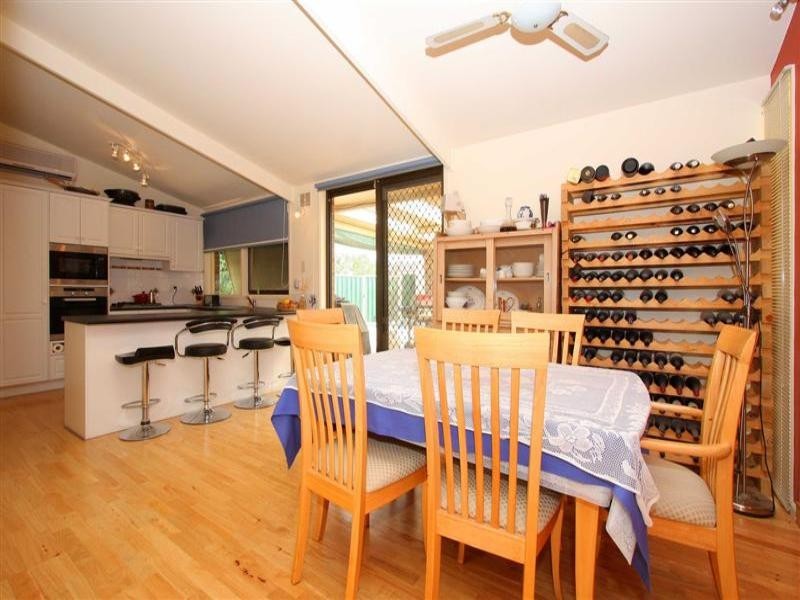 13 Yanchep Court, Taylors Lakes VIC 3038